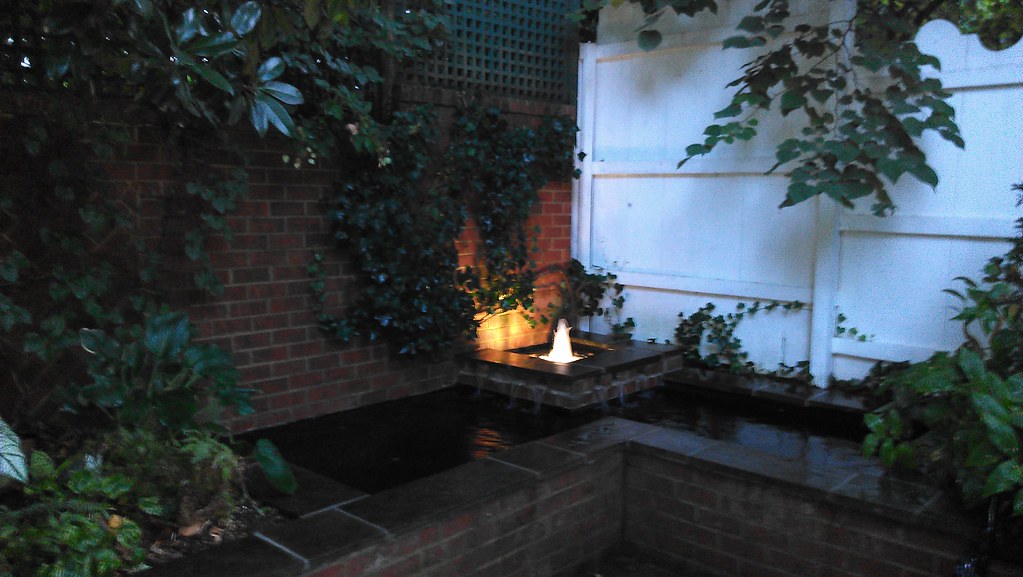 Professional Backyard pond building and pond services by Pondscapes Maryland